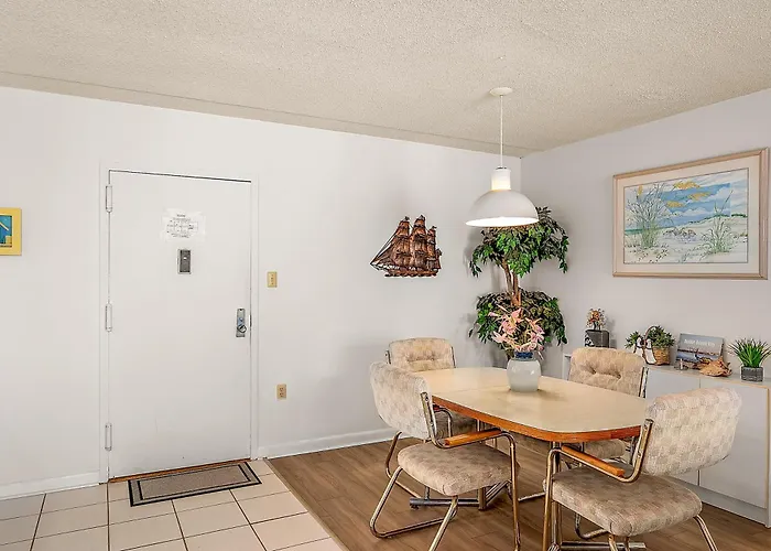 Quay-beautiful Ocean Front Unit With Indoor Pool! * Ocean Stadt