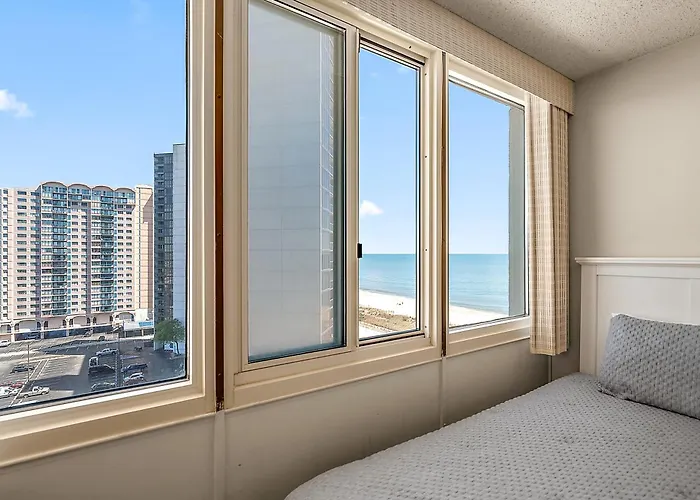 Quay-beautiful Ocean Front Unit With Indoor Pool! *