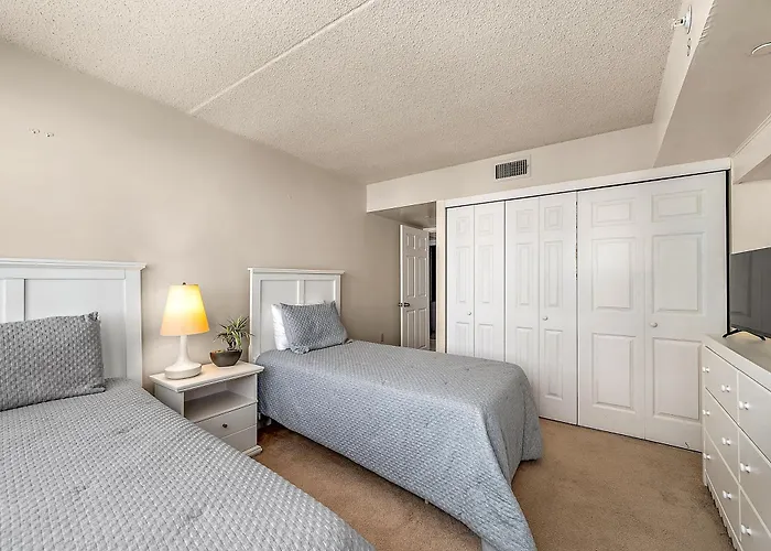 Quay-beautiful Ocean Front Unit With Indoor Pool! * Ocean Stadt